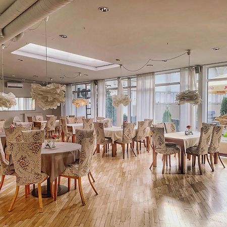 Nb Hotel With Free Parking Ρίγα Εξωτερικό φωτογραφία