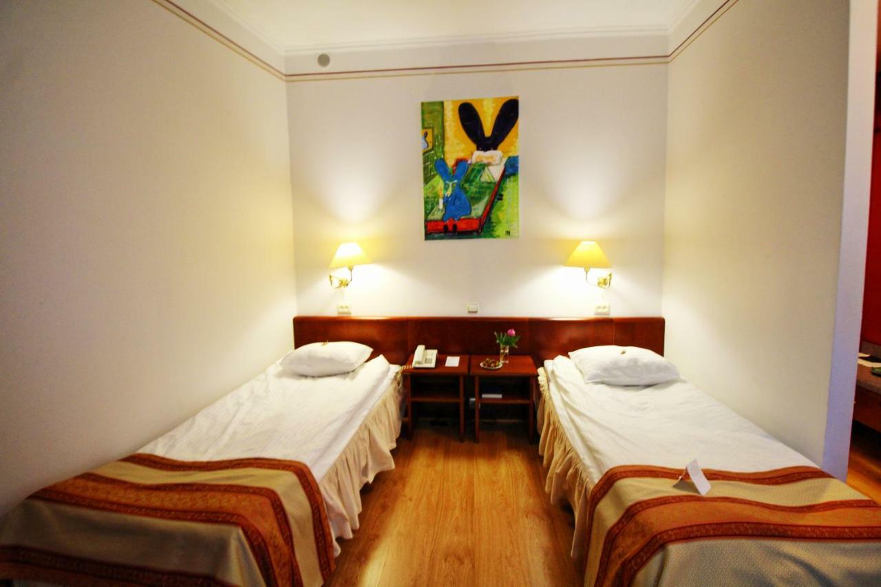 Nb Hotel With Free Parking Ρίγα Εξωτερικό φωτογραφία